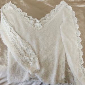 Lace V-Neck Off Shoulder Sweater (S)